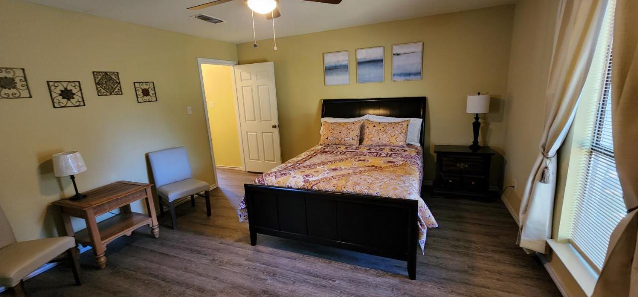The Cozy Corner House At Haltom City Texas Экстерьер фото